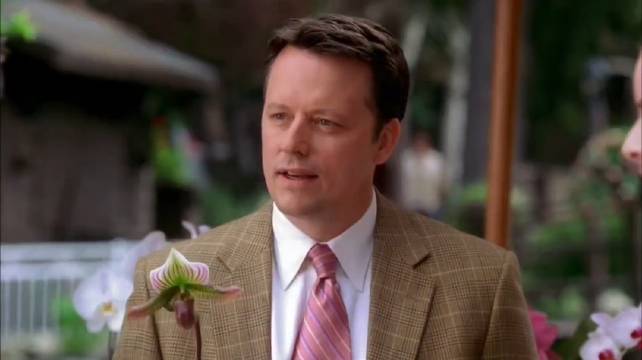 同时挽着约会对象和老公，三人谈笑风生是种什么样的体验？！