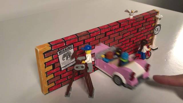 视错觉艺术品：用乐高还原《哈利·波特》中的“9又3/4站台”，看着有点神奇啊