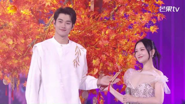 湖南卫视中秋四网收视夺冠，金莎孙丞潇献唱甜蜜情歌