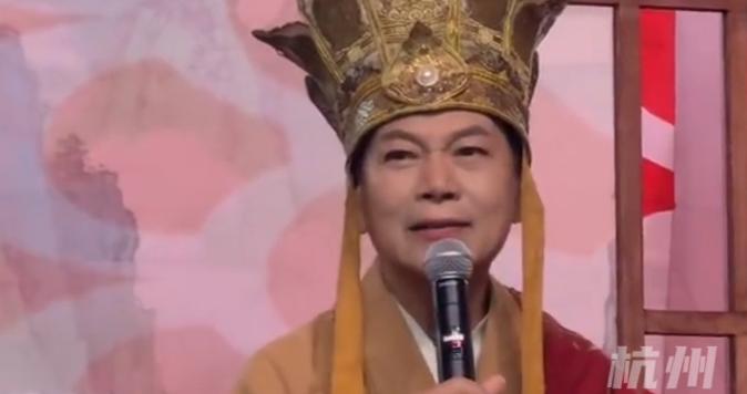 知名男演员现身景区打工，曾自曝4次患癌，已放弃化疗