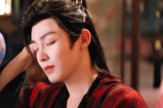 侯明昊《入青云》演绎伪海王反差感十足