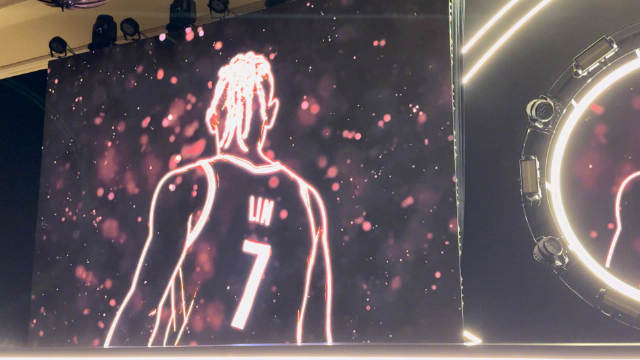 林书豪亮相NBA微博合作发布会，回顾高光时刻