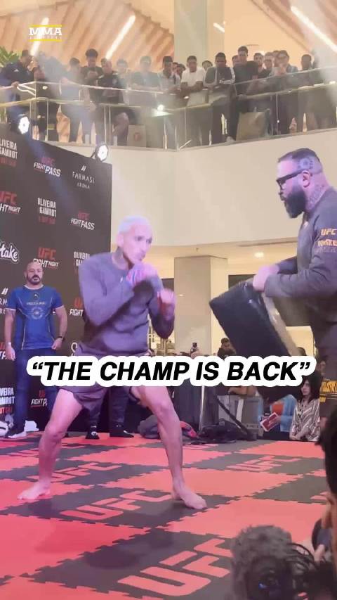 奥利维拉在UFC里约站格斗周的公开训练