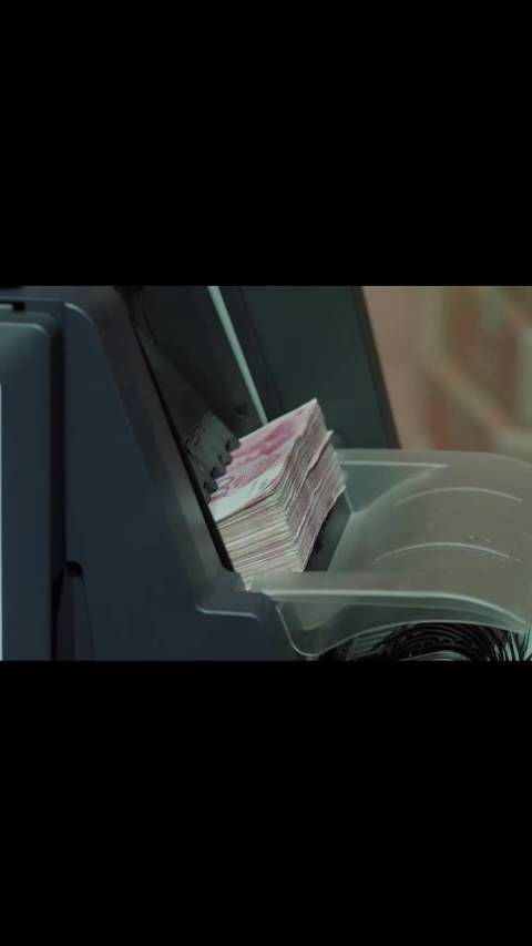 人民的名义: 二亿三千九百五十五万四千六百块，点钞过程中竟烧坏了六台点钞机