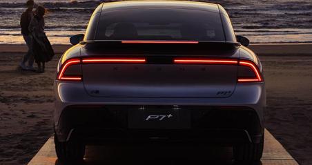 累计交付77000辆 小鹏P7+连续10个月蝉联15-20万纯电轿车销冠