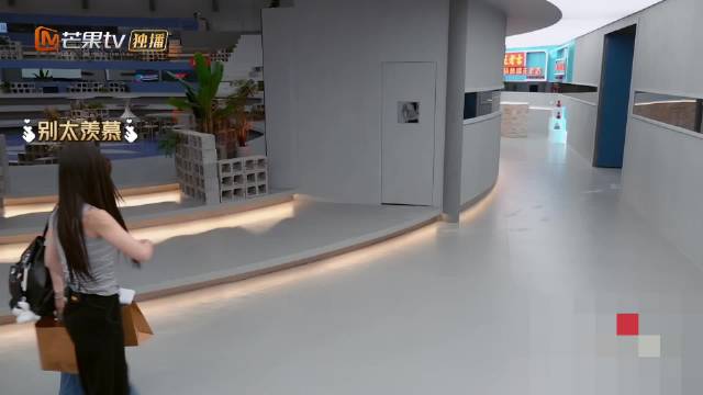 蒋一侨管乐议论袁咏仪被张智霖撞见