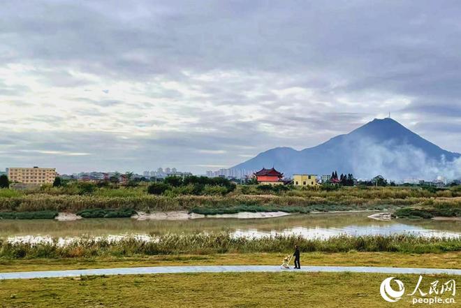 木蘭溪河岸如今已成居民休閑之選。人民網記者 林盈攝