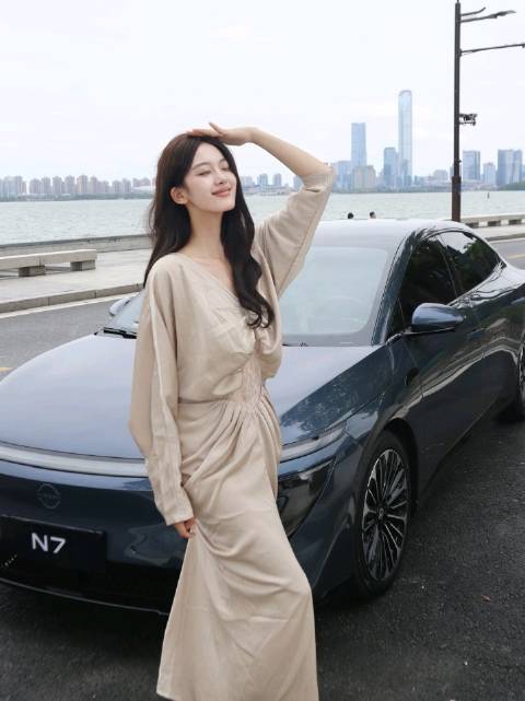 东风日产N7升级版亮相，打破合资车固有印象