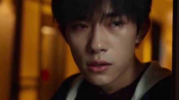 易烊千玺刘浩存新片主题曲MV发布，雨中对手戏催泪