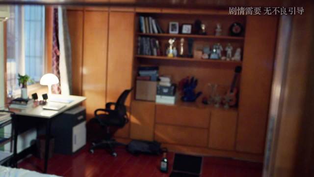 李佳航印小天父子携手重写青春纪念册