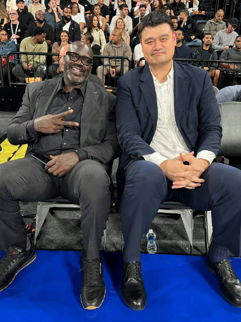 NBA中国赛巨星齐聚，成龙贝克汉姆梁朝伟现身