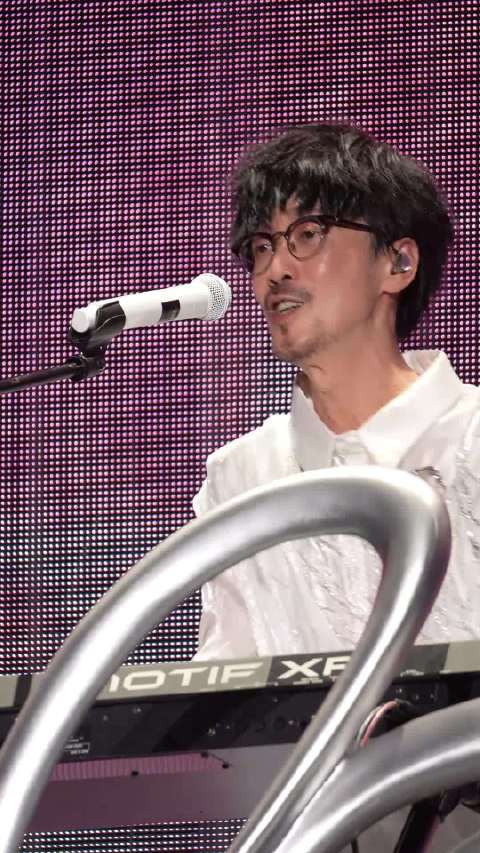 周传雄的歌声依旧那么好听，你知道这是什么歌曲吗？