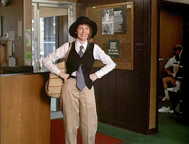 黛安·基頓在《安妮·霍爾》中的經典形象。