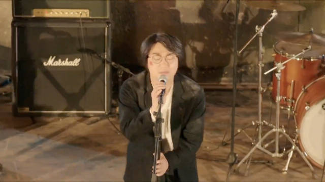 电影《缝纫机乐队》片段，致敬黄家驹！每次看都会被感动