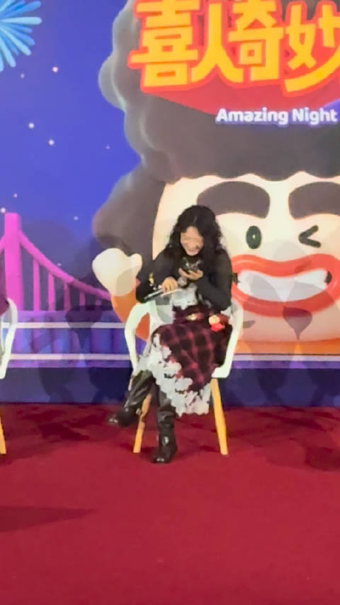 马思纯连线王安宇，迷糊中被吓醒连忙澄清未宿醉