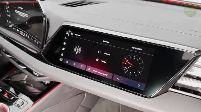 奥迪A6全新升级搭载副驾屏