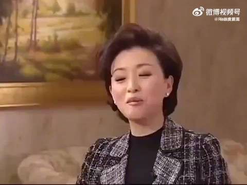 回顾李亚鹏抽象采访王菲全程叹气