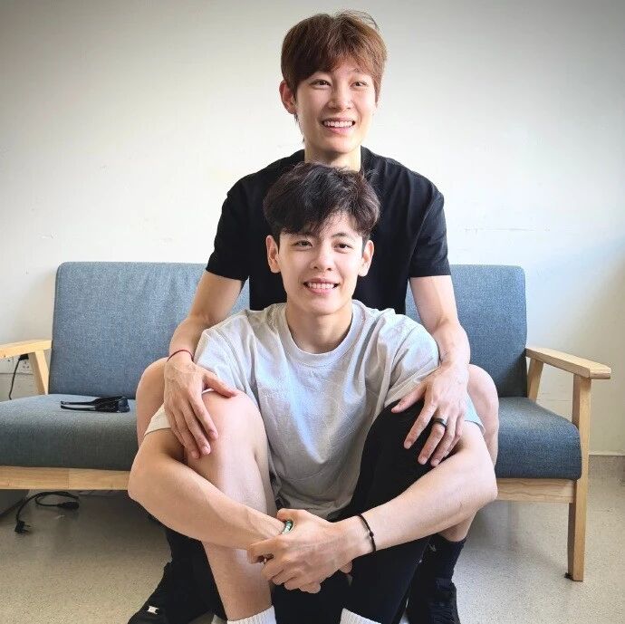 杨力维、杨舒予因家里突发紧急情况无法参赛，广东女篮回应：尊重、理解