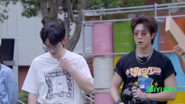 闫桉机智利用规则，马伯骞独自完成大哭任务