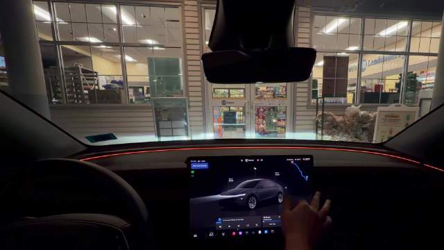 特斯拉FSD v14.1.2新增狂暴模式体验
