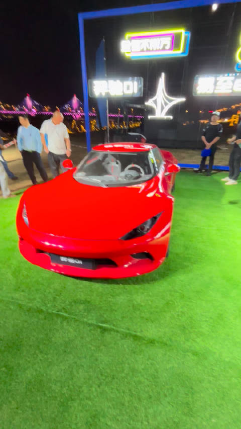 江铃新能源推出羿驰01小跑车，售价20余万