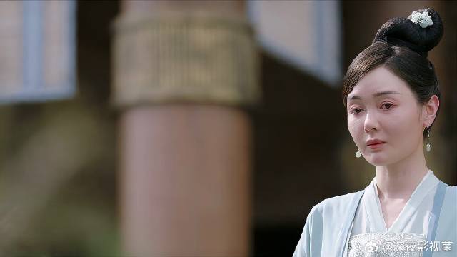 掌 李美人听到坏话，转头告知小太监，他竟直接来打音楼