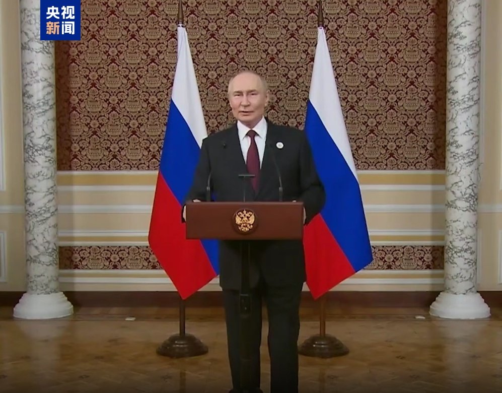 △10日，俄羅斯總統普京召開新聞發佈會。