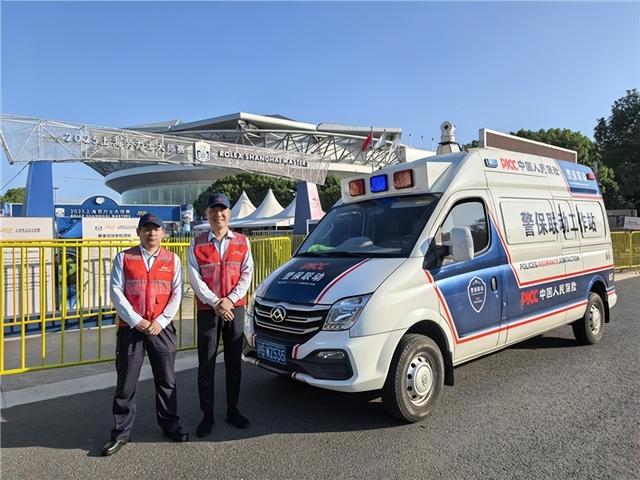 (理赔服务团队全程驻守现场,护航赛事安全)