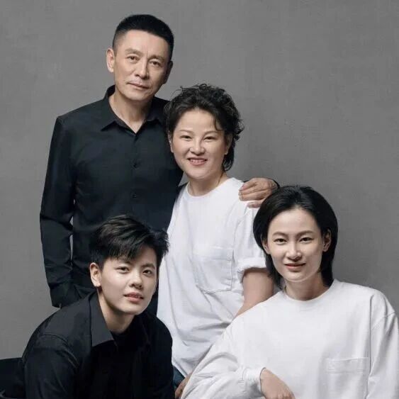 中国女篮球员杨力维、杨舒予父亲去世，享年59岁，曾是足球运动员，入选“最强国青足球队”，广东女篮悼念