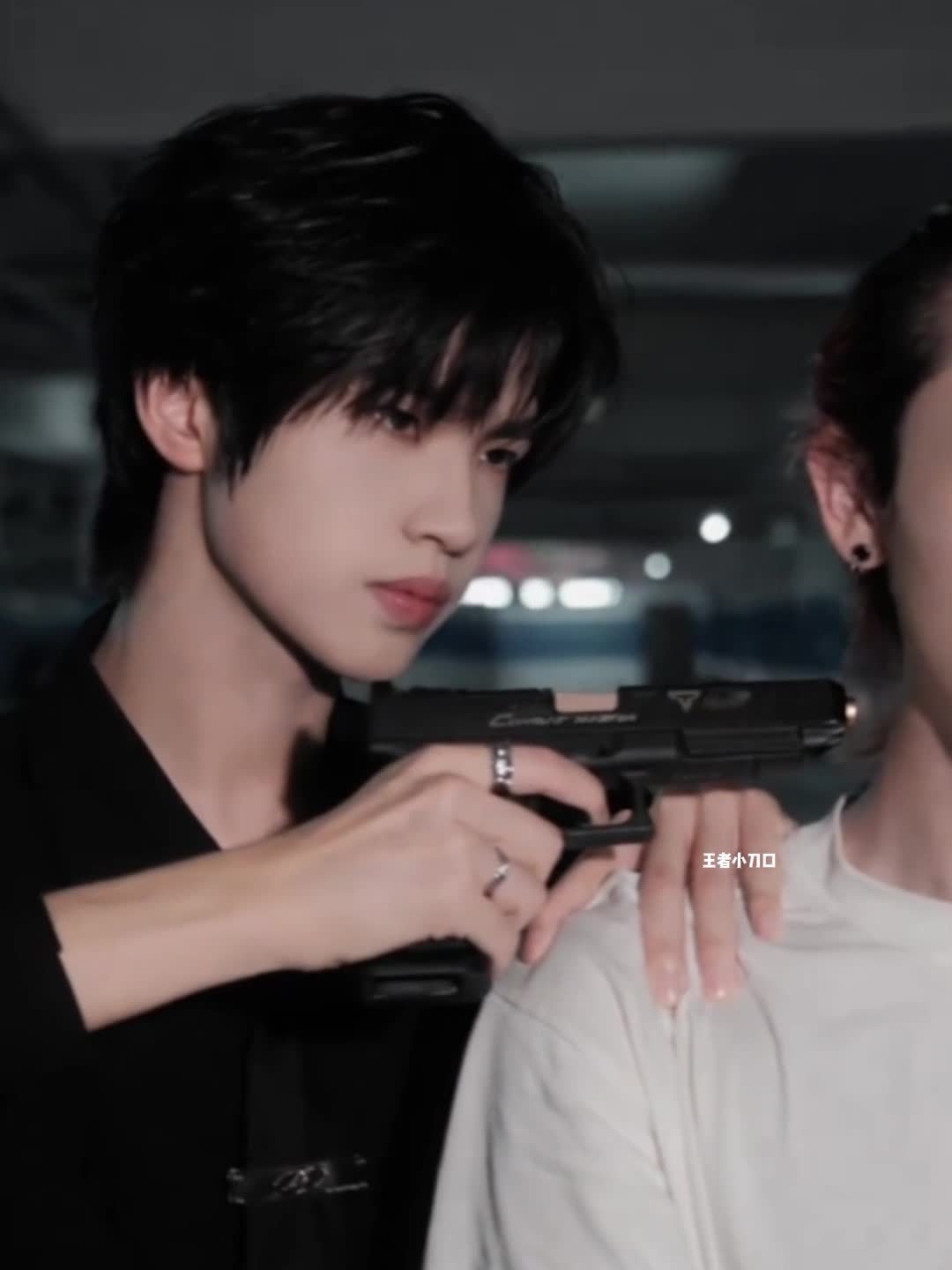 如果把@深圳DYG丶钎城 “杀手”系列剪在一起~一部碟中谍就这么出现了