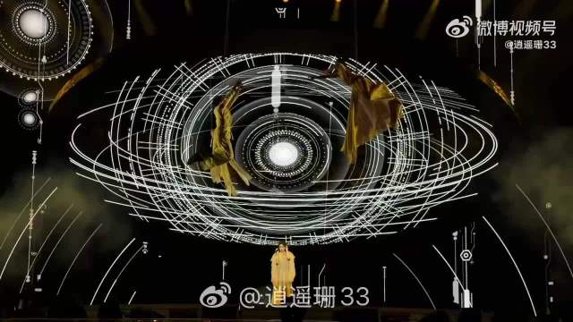 林忆莲长沙巡演首秀剁椒鱼头，经典歌曲引爆现场