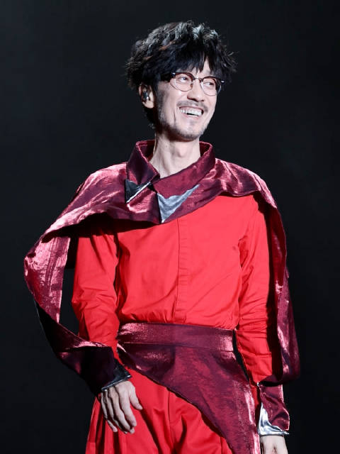 周传雄武汉演唱会唱新歌《黄鹤》，民乐中阮演绎古诗意