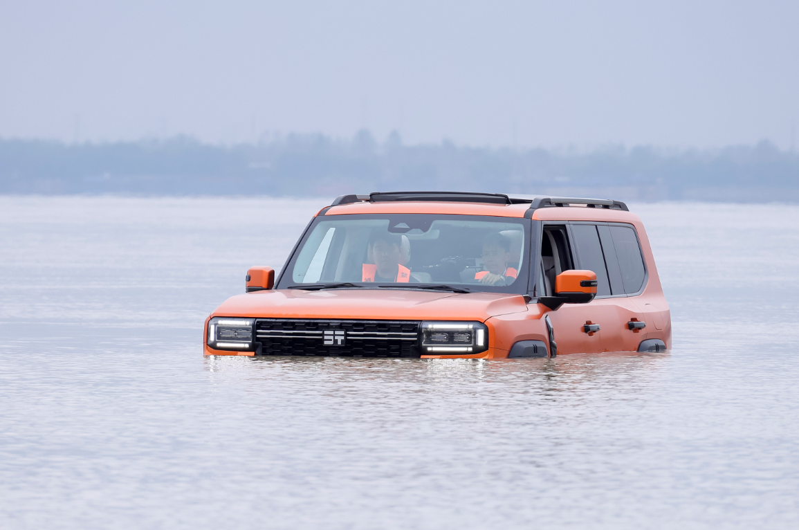 纵横G700正式上市 售价32.99万元起