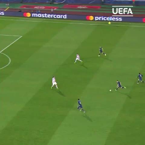 这个球进的足够有戏剧性！