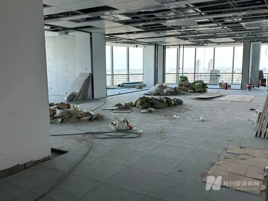 图源见水印  拍摄自每日经济新闻
