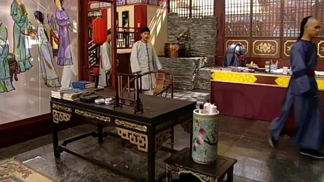 画师丑化玉莹遭毁画，小禄子重绘获皇上青睐