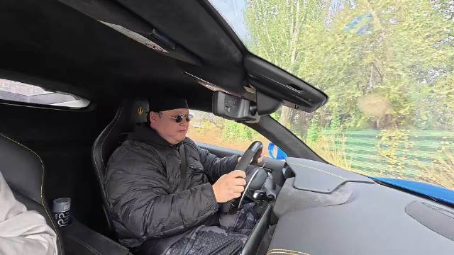 视频：今天试了一台很有性格的意大利超跑：玛莎拉蒂MC20