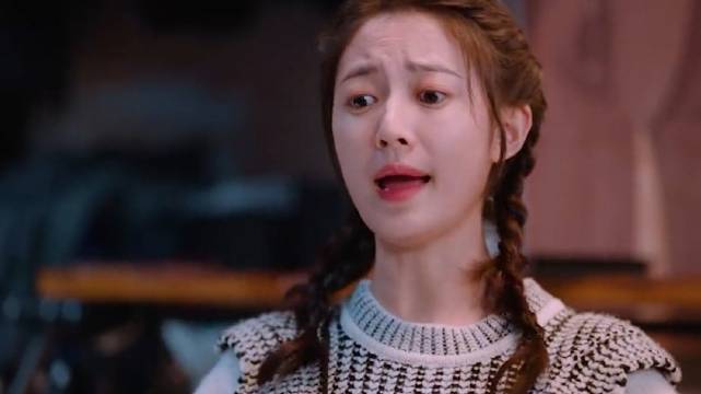 于正称陈钰琪不火即自己失败，评其演技木讷需提升