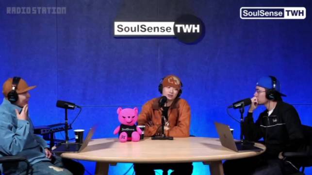 福克斯收藏杨和苏Asen两首未发新歌《英雄》《懂不？》