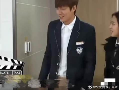 看拍摄花絮的肢体动作和笑场次数感觉：当年朴信惠一定喜欢过李敏镐！