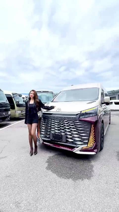 已知丰田H300海狮的车高是2.28m，请问妹纸的身高是多少？