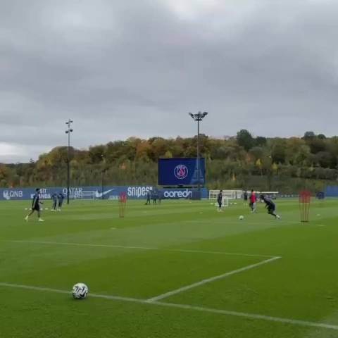 ️⭐️ 马林在训练中的扑救