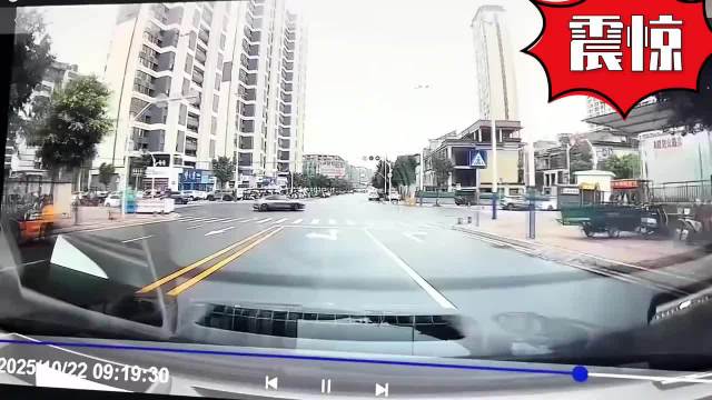 物以类聚，人以群分，难道这是掀起十字路口展现漂移车技现象？