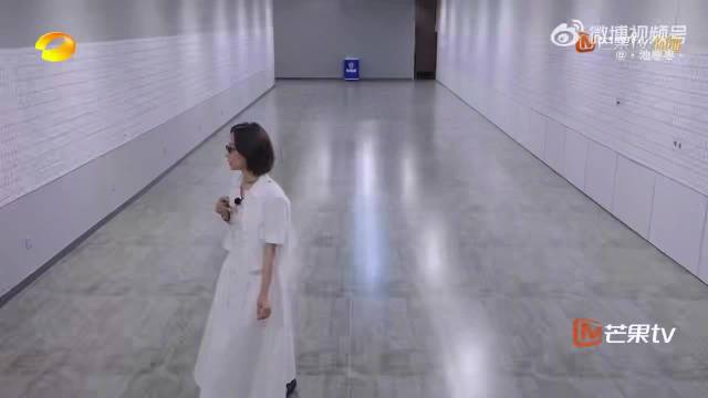 王珞丹读姐姐小作文感动落泪