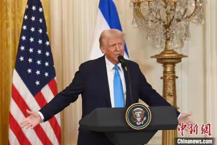 特朗普叫板华盛顿林肯，自诩平息九场战争，中美贸易博弈暗藏玄机