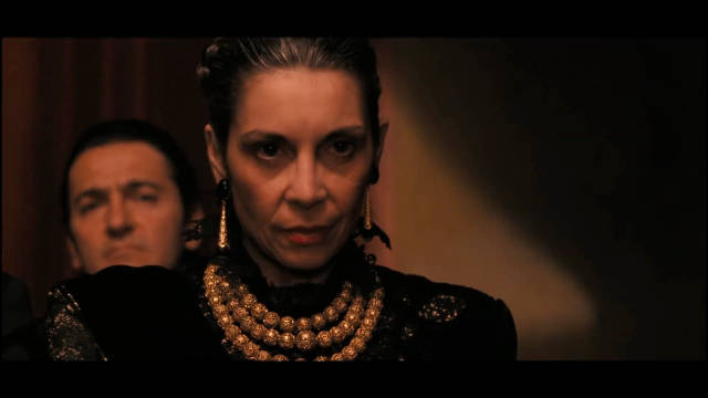 康妮的人生 从一个恋爱脑怎么转变的 教父