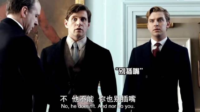 在老夫人这里就要听话，衣服要试到她满意才行！