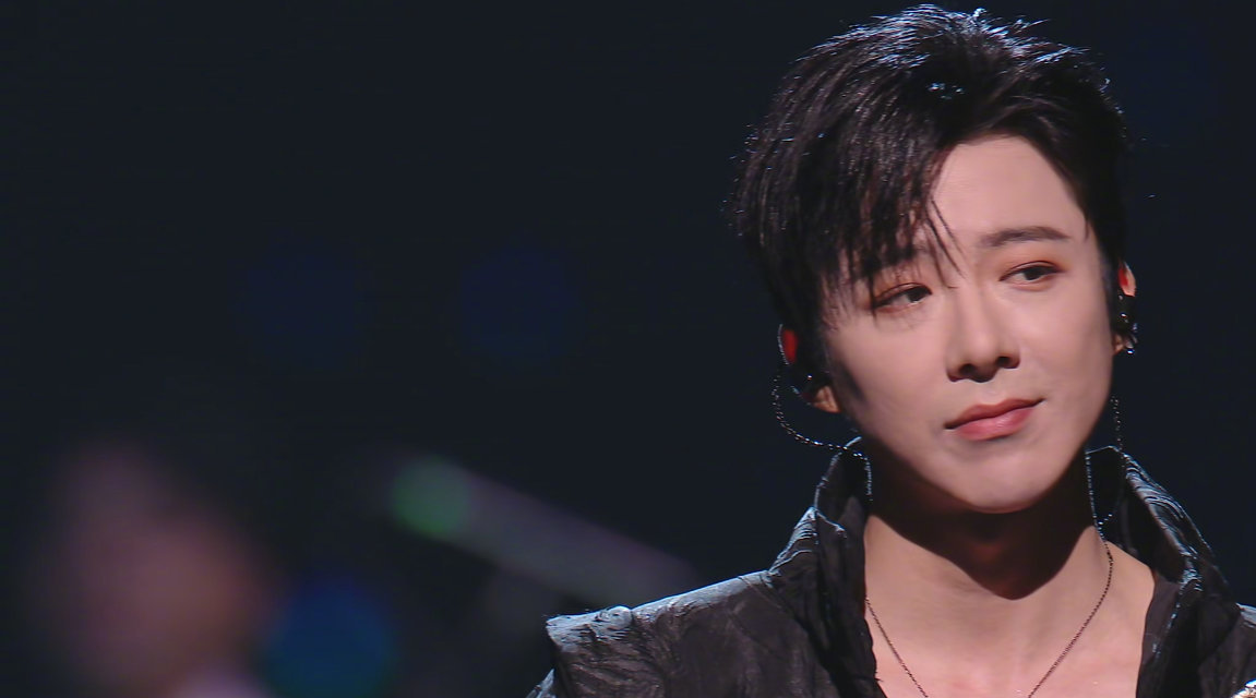 刘宇宁王者荣耀共创之夜再唱烟火星辰