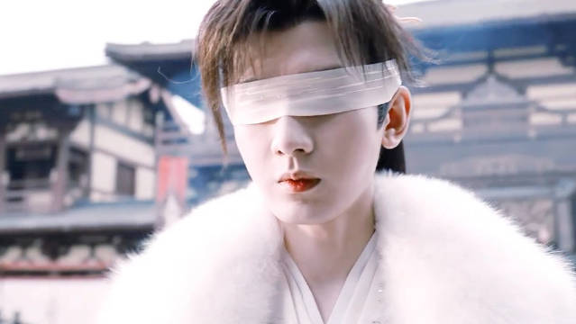 成毅蒙眼打戏，要多帅有多帅！