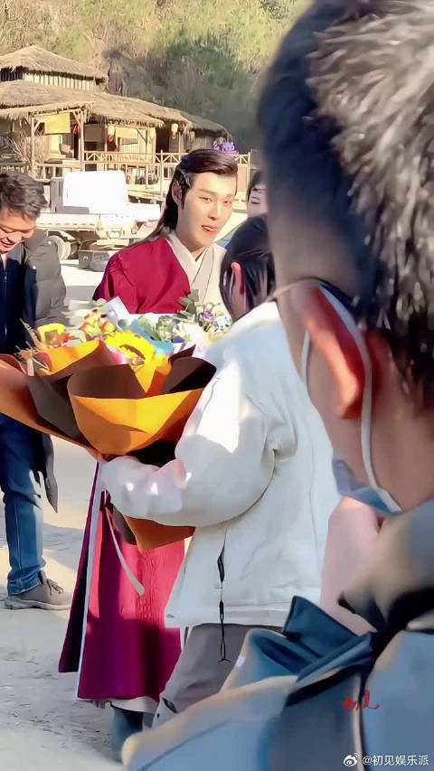 一夜新娘袁昊赵昭仪，这次造型更好看啊